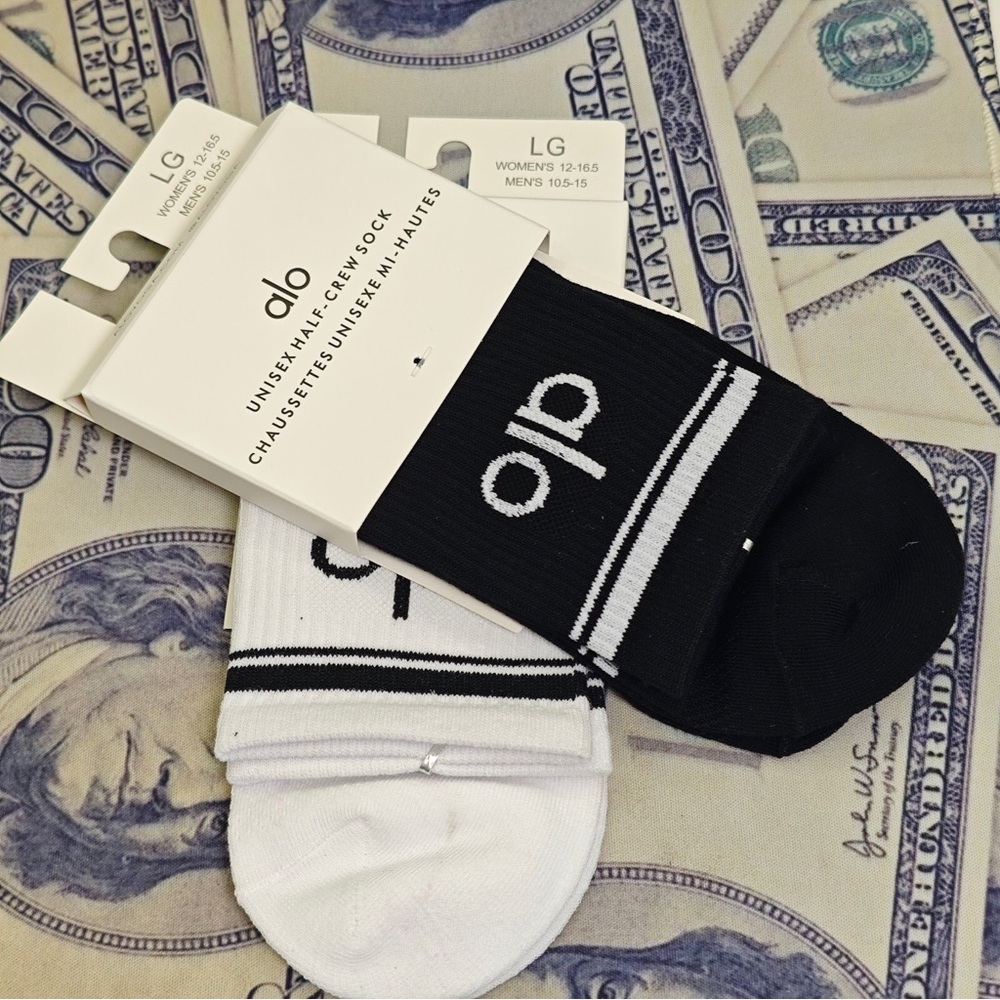 ALO Yoga Monochrome Athletic Crew Socks